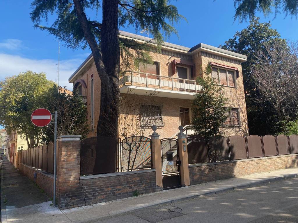 Villa a Ferrara in Via Luigi Borsari, 57 - Foto 4