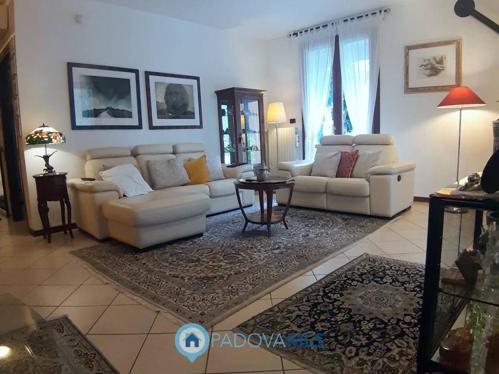 Villa a Due carrare in Via Sant'Antonio 1 - Foto 2