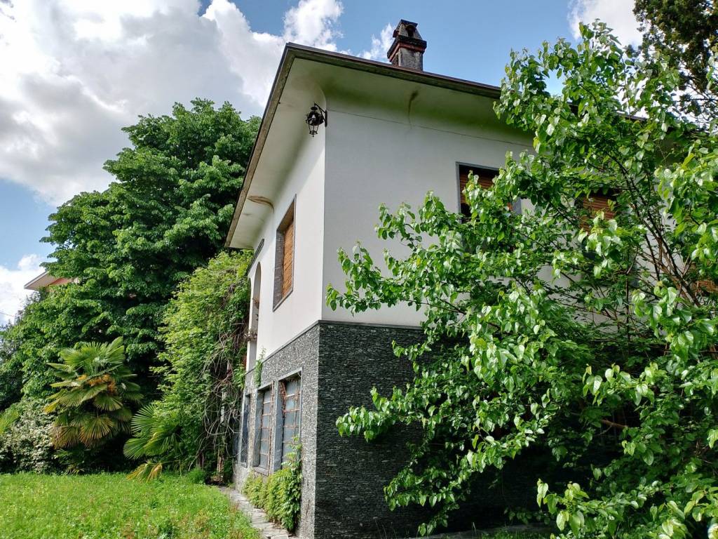 Villa a Besozzo in Via Giosuè Carducci, 6 - Foto 4