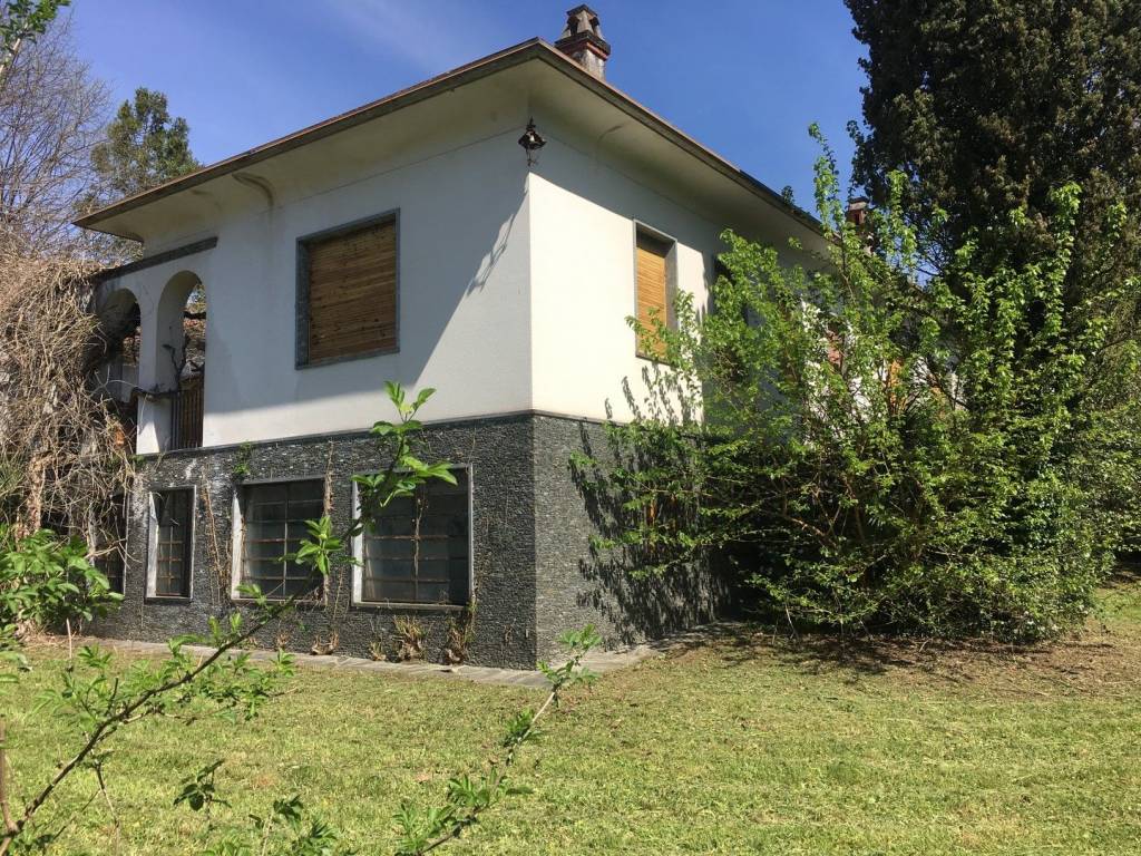 Villa a Besozzo in Via Giosuè Carducci, 6 - Foto 5