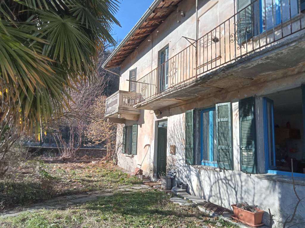Casa indipendente a Besozzo in Via Stocchetti, 28 - Foto 3