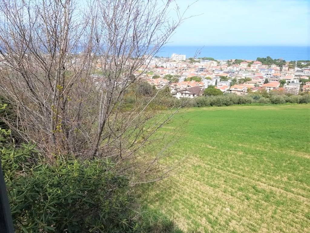 Terreno a Giulianova in Viale dello Splendore, 99 - Foto 3