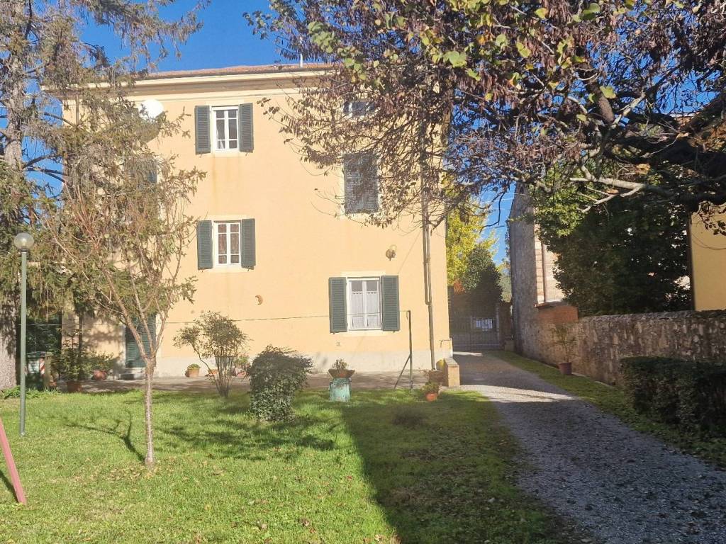 Villa a Lucca in Via di Carraia - Foto 3