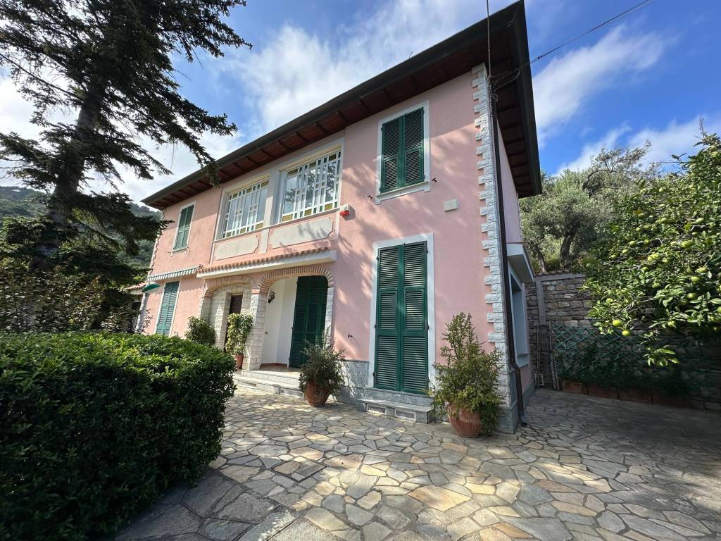 Villa a Alassio in Via Filippo Airaldi - Foto 3