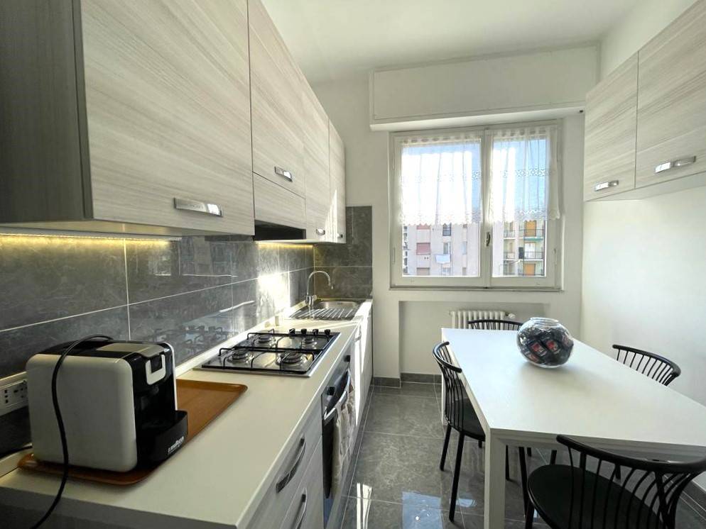 Appartamento a Spotorno in Viale Europa - Foto 5