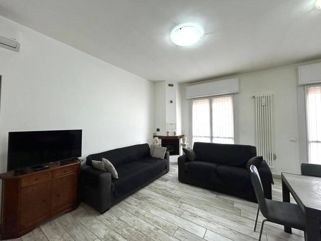 Appartamento a Lodi vecchio in Via Cavalieri di Vittorio Veneto, 4 - Foto 2
