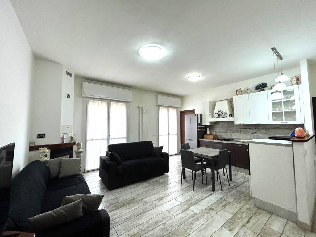 Appartamento a Lodi vecchio in Via Cavalieri di Vittorio Veneto, 4 - Foto 3