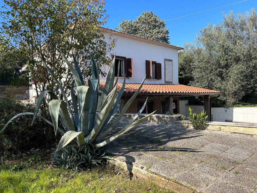 Villa a Fara in sabina in Strada degli Inglesi - Foto 2