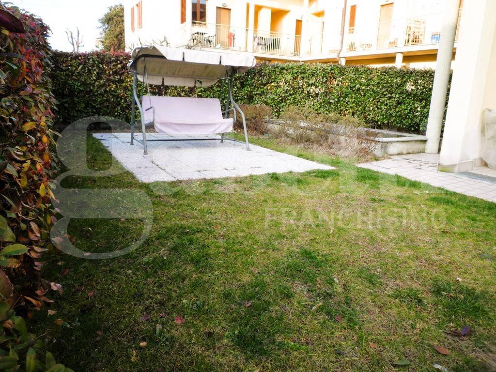 Appartamento a Cadrezzate con osmate in via Marconi, 45 - Foto 4