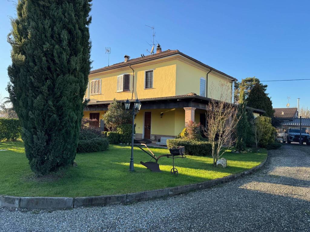 Casa indipendente a Alessandria in Via Luigi Lodi - Foto 2
