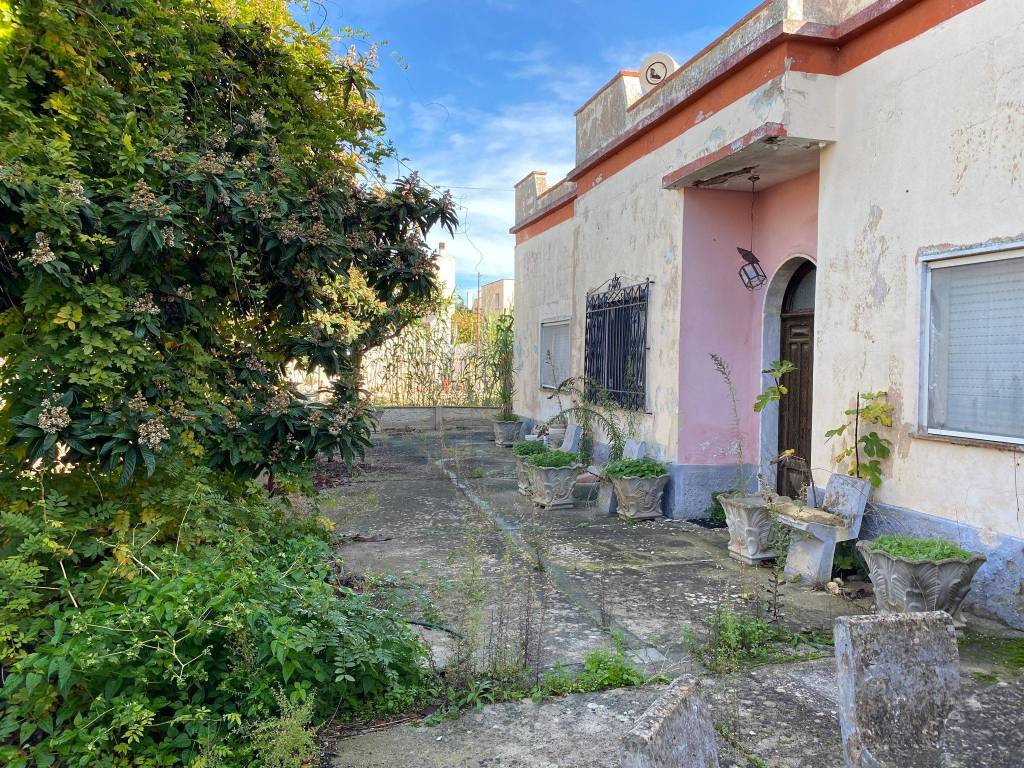 Villa a Salve in Via Vittorio Veneto, 80 - Foto 2