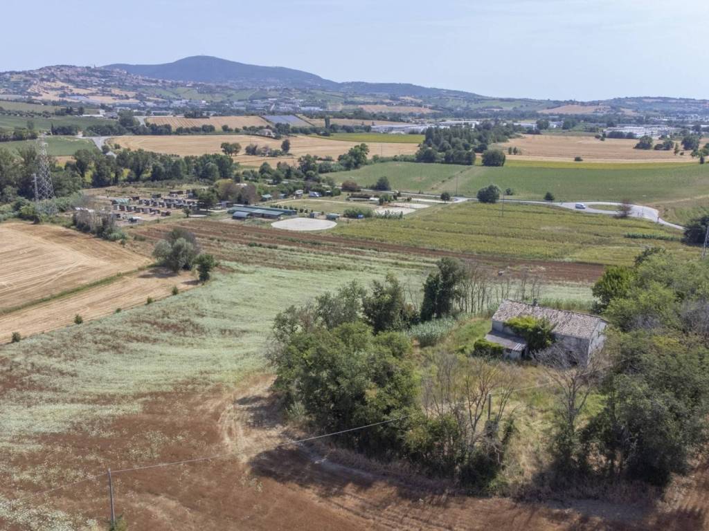 Rustico / casale a Osimo in Via Sbrozzola, 11 - Foto 3