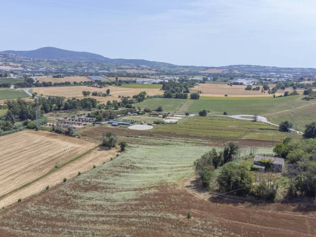 Rustico / casale a Osimo in Via Sbrozzola, 11 - Foto 5