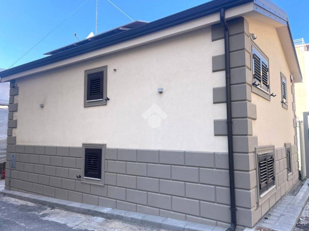 Villa a Reggio calabria in Via Sbarre Inferiori, 192 - Foto 2