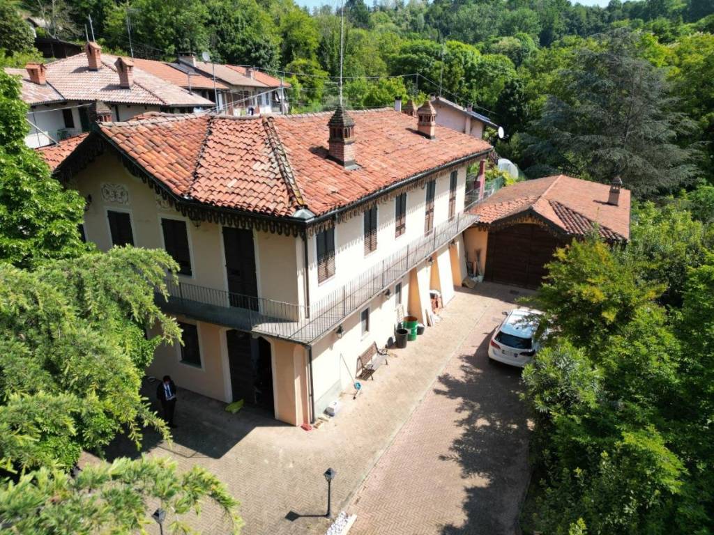 Casa indipendente a Bra in STRADA BRIA, 142 - Foto 4