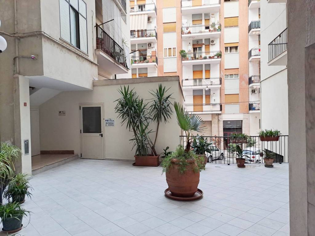Appartamento a Cosenza in Via delle Medaglie d'Oro - Foto 3