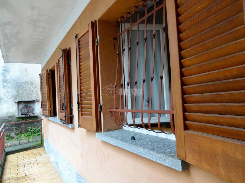Casa indipendente a Cambiasca in Via dell'Erta 1 - Foto 2