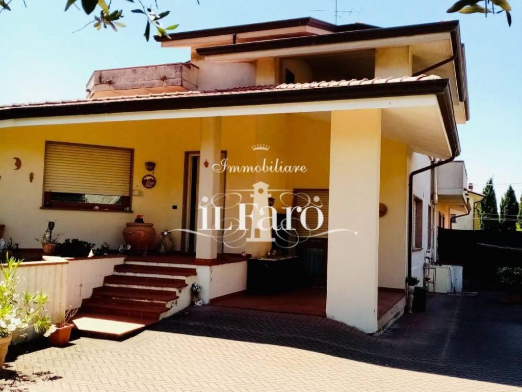 Villa a Massarosa in Via Sarzanese Nord, , 132 - Foto 2