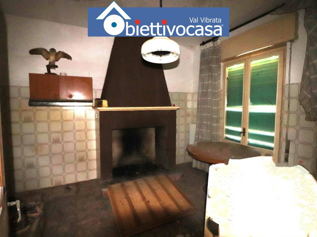 Casa indipendente a Controguerra in Strada Comunale Torretta - Foto 5