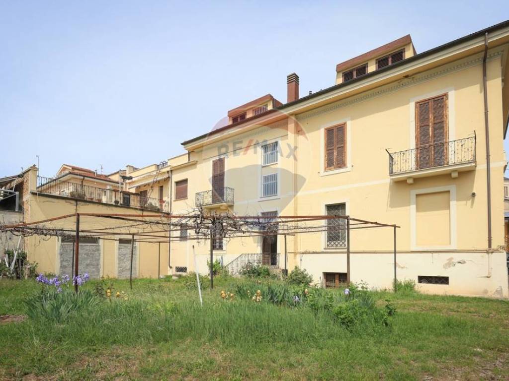 Casa indipendente a Avezzano in VIA BENEDETTO CROCE - Foto 2