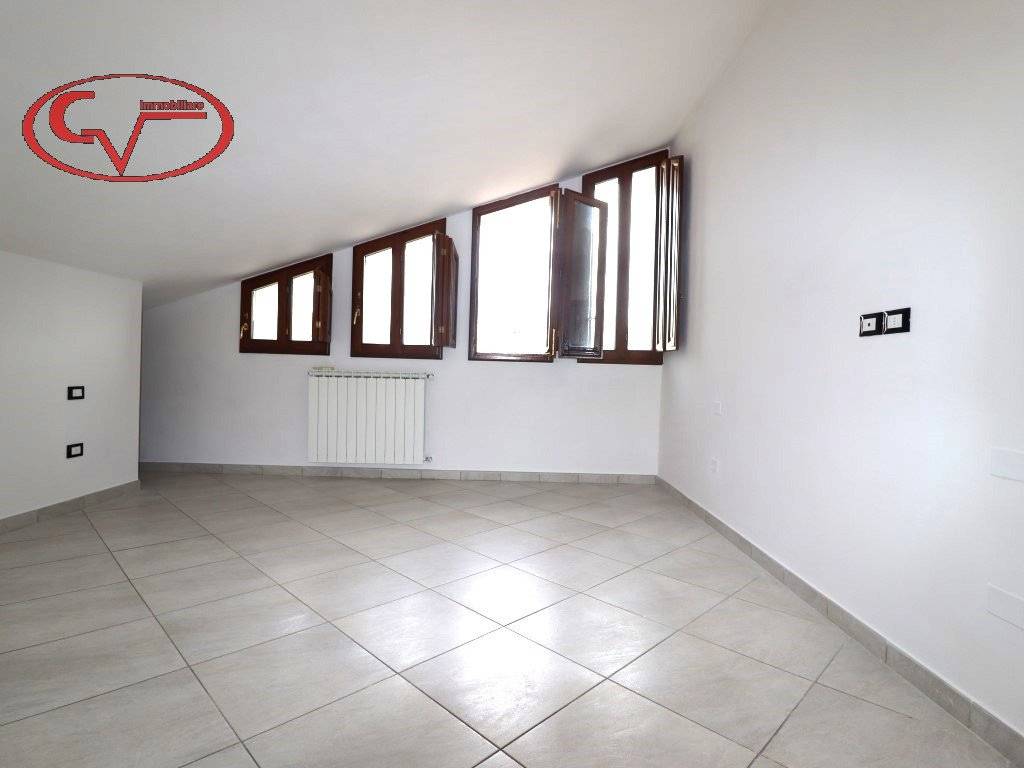 Appartamento a Montevarchi in Via Leonardo da Vinci - Foto 4