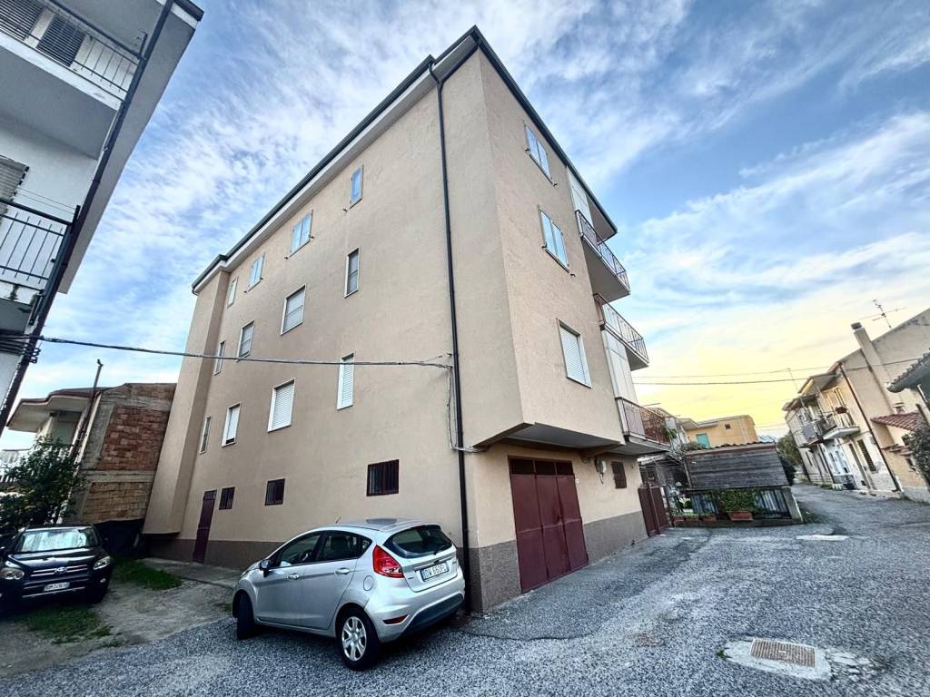 Appartamento a Lamezia terme in Via San Martino - Foto 3