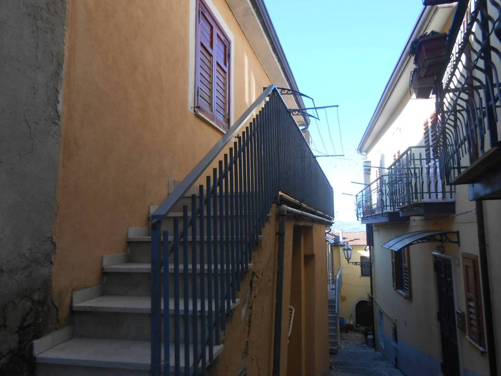Appartamento a Montemiletto in Via Dante Alighieri - Foto 2
