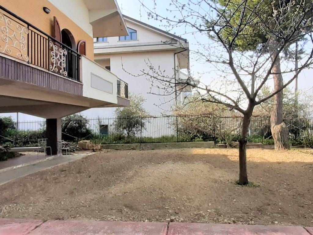 Villa a Chieti in Via dei Frentani, 58 - Foto 4