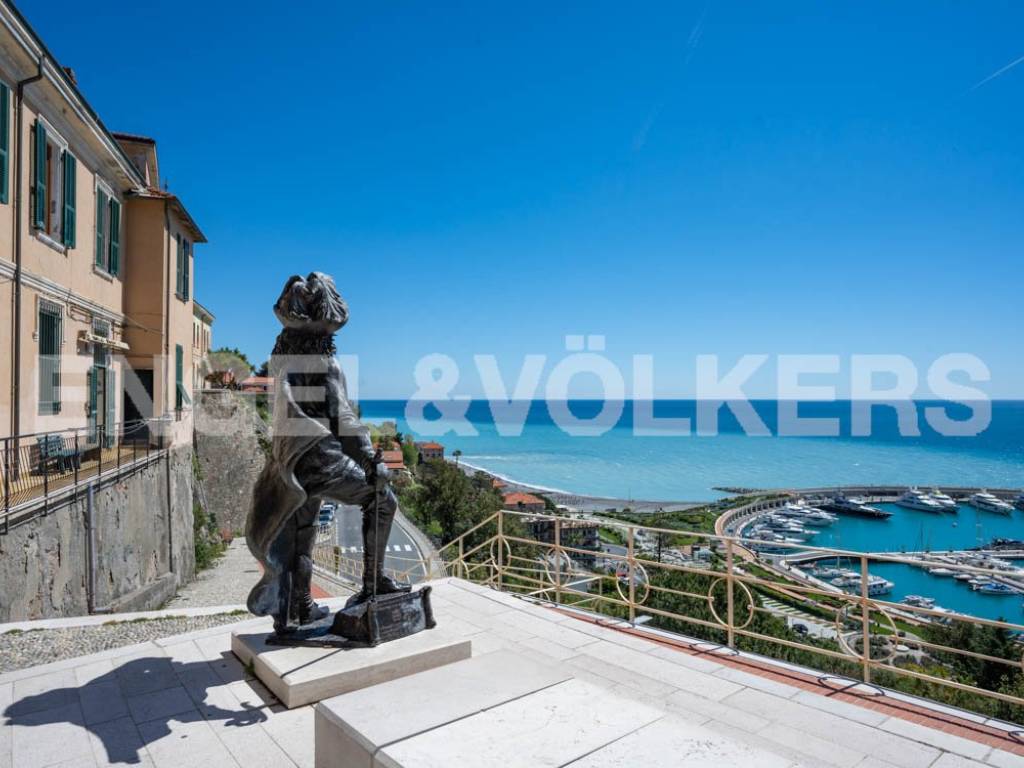 Appartamento a Ventimiglia in Salita alle Mura - Foto 2