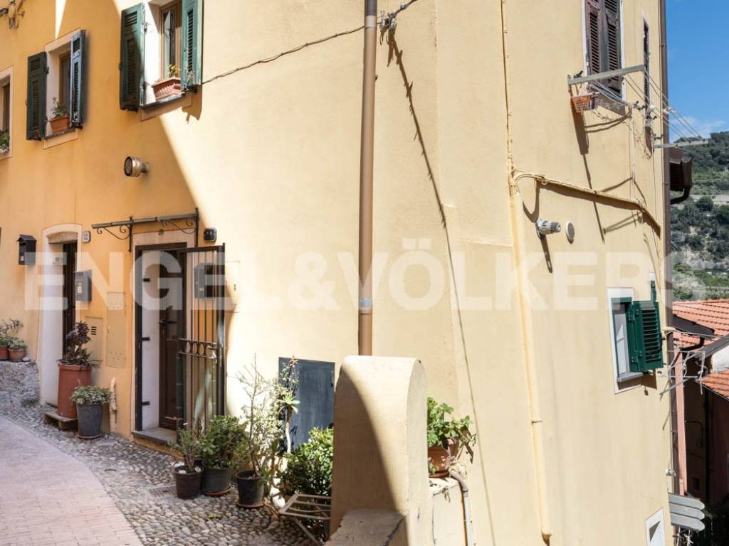 Appartamento a Ventimiglia in Salita alle Mura - Foto 3