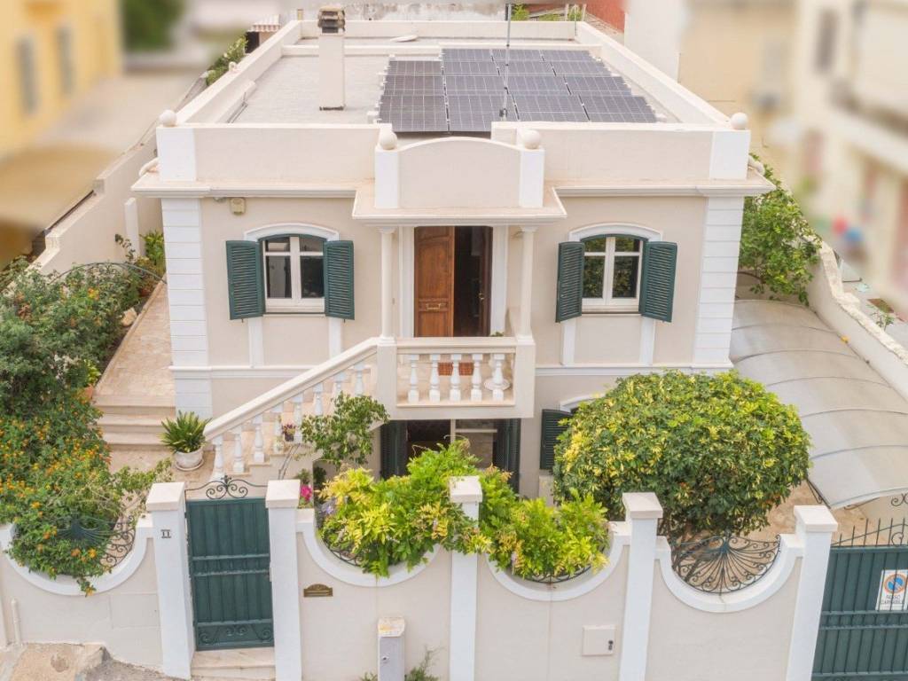 Villa a Cagliari in Via dei Gabbiani, 11 - Foto 4