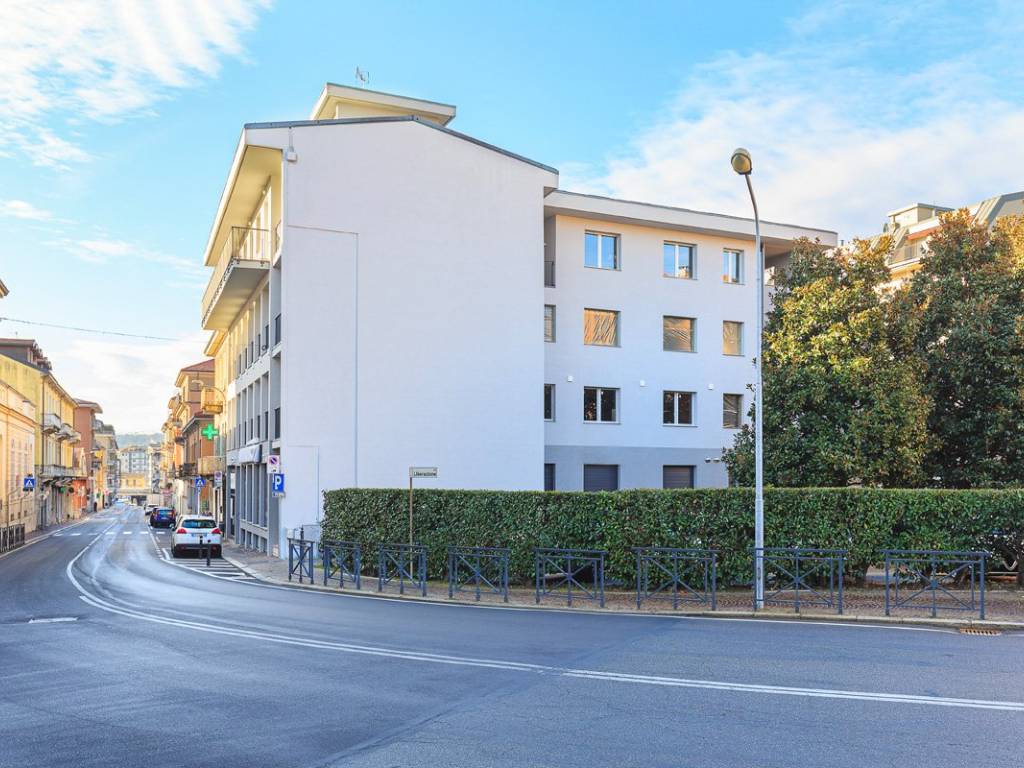 Immobile a Arona in Corso della Liberazione - Foto 3