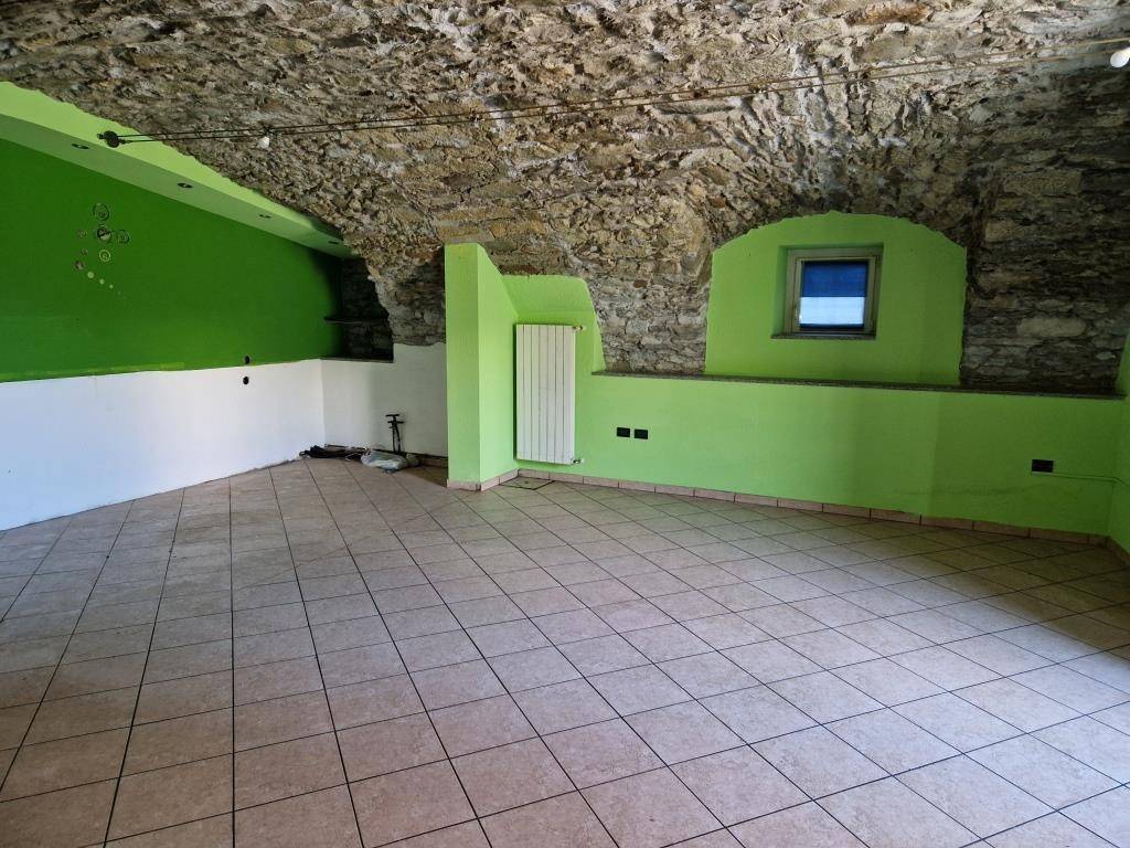 Immobile a Sonico in Piazza Don Antonio Cauzzi - Foto 2