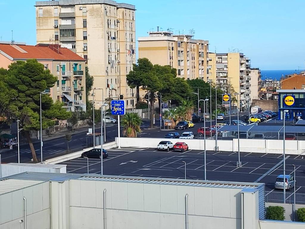 Appartamento a Catania in Via Alessandro La Marmora, 10 - Foto 2
