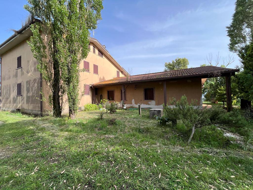Villa a Paliano in Strada Provinciale - Foto 3