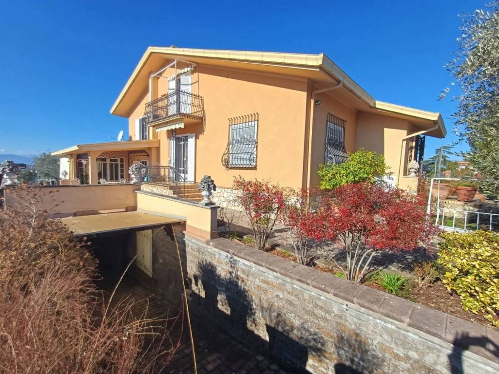 Villa a Ceprano in Via Colonnella, 7 - Foto 2
