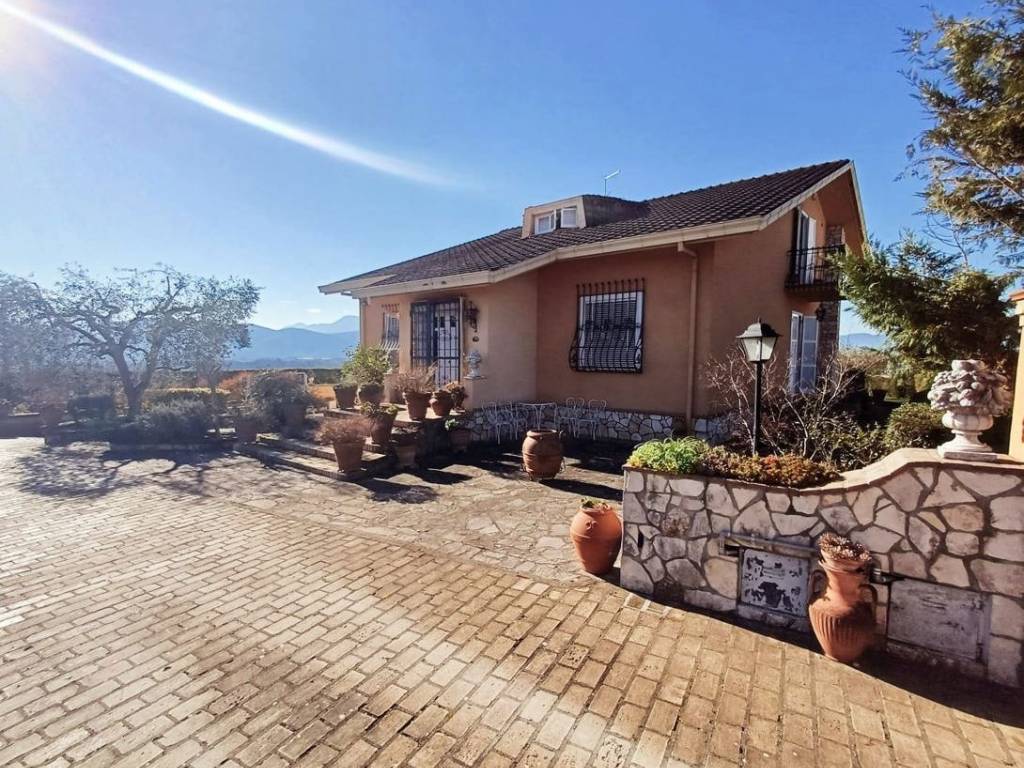Villa a Ceprano in Via Colonnella, 7 - Foto 4