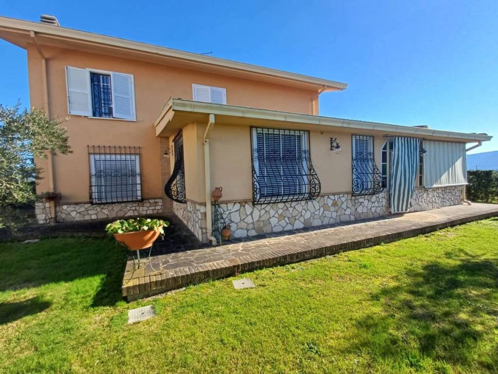 Villa a Ceprano in Via Colonnella, 7 - Foto 5