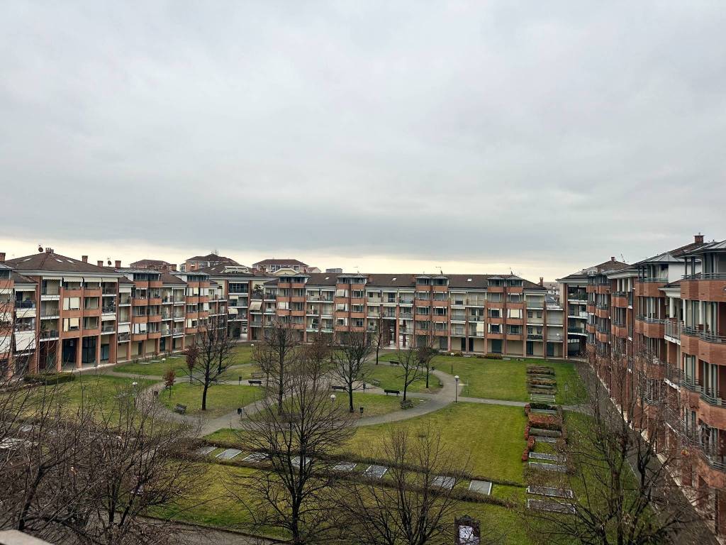 Appartamento a Carmagnola in Viale Eloisia Barbaroux - Foto 2