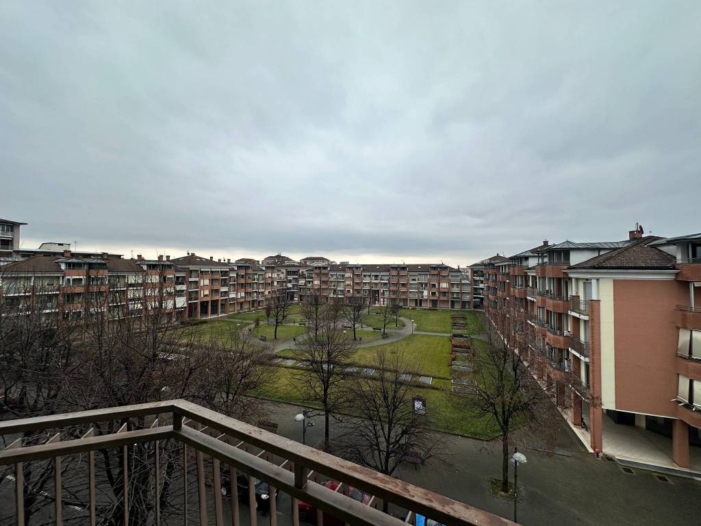 Appartamento a Carmagnola in Viale Eloisia Barbaroux - Foto 3
