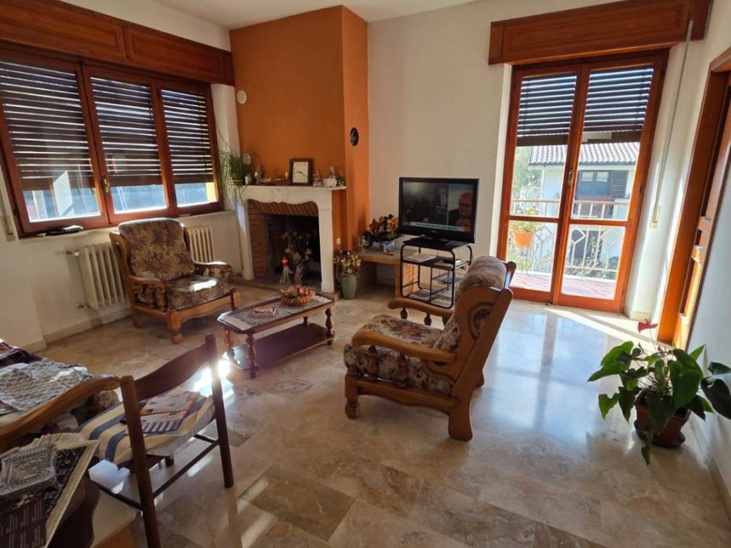 Villa a Loreto aprutino in Via Pretara - Foto 3