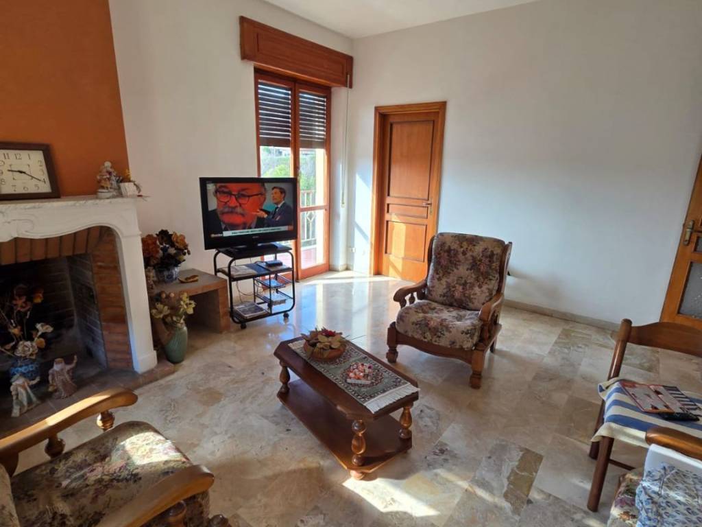 Villa a Loreto aprutino in Via Pretara - Foto 4