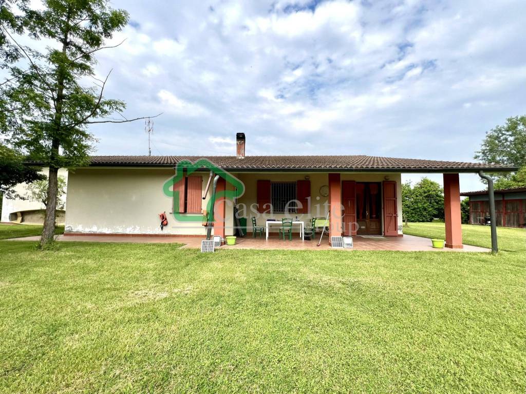 Villa a Cavenago d'adda in SP26 - Foto 5