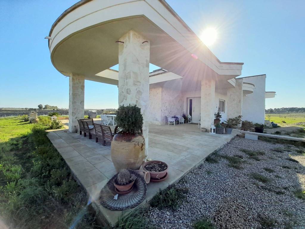 Villa a Lecce in Strada Provinciale Lecce Lizzanello - Foto 2