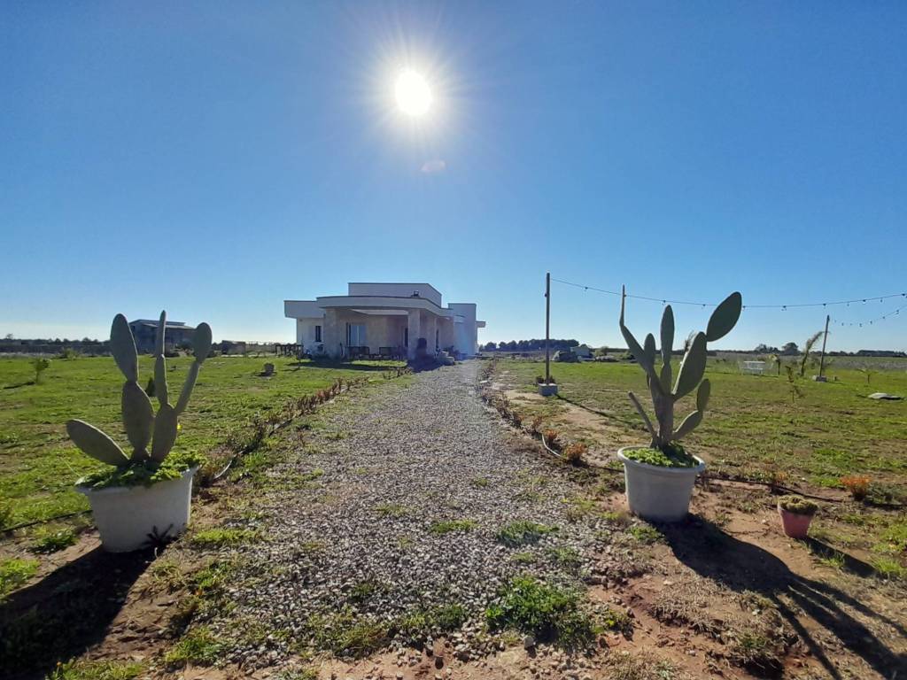 Villa a Lecce in Strada Provinciale Lecce Lizzanello - Foto 3