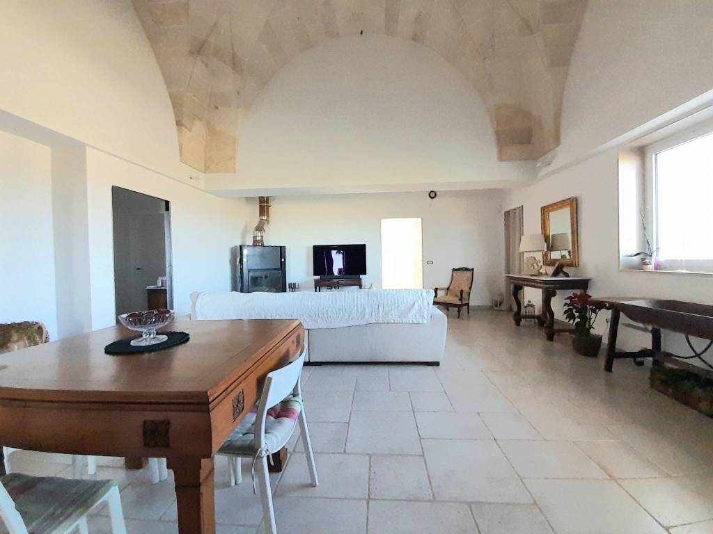 Villa a Lecce in Strada Provinciale Lecce Lizzanello - Foto 5