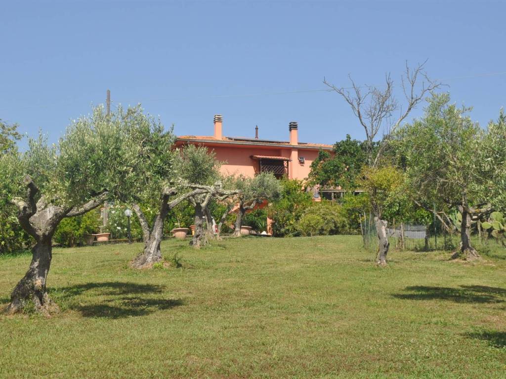 Villa a Rosignano marittimo in Strada Provinciale 10 - Foto 2