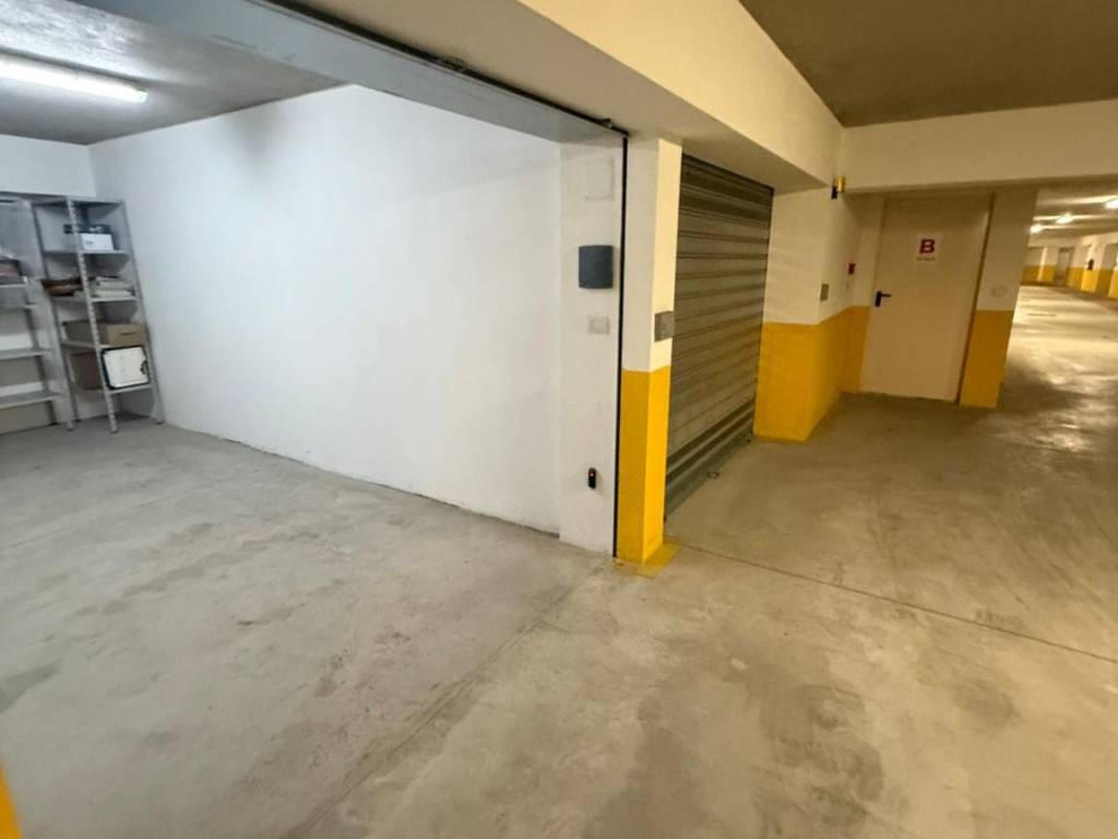 Box / garage a Caltanissetta in Viale della Regione, 40 - Foto 3