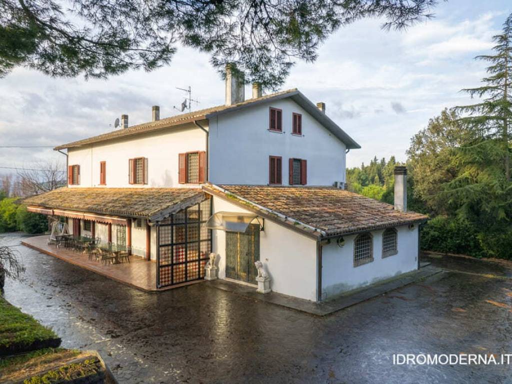 Villa a Pesaro in Strada della Torraccia - Foto 2