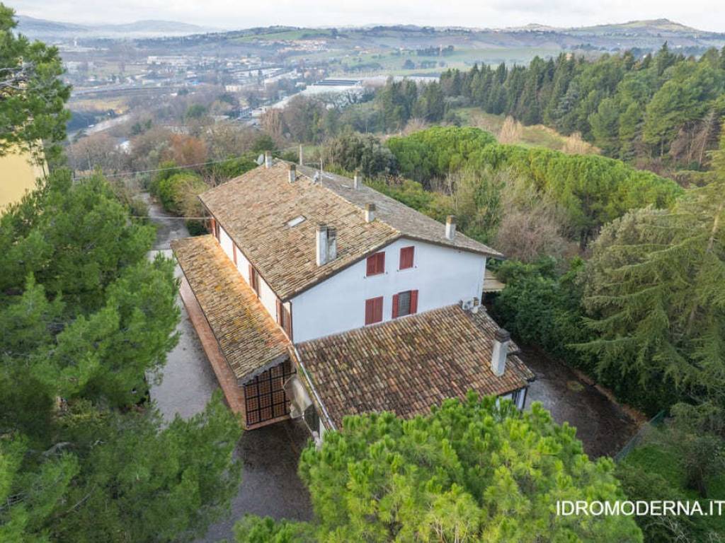 Villa a Pesaro in Strada della Torraccia - Foto 3